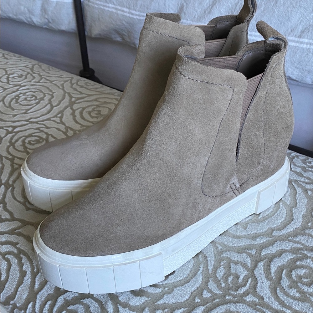 Dolce Vita Zabie Suede Wedge Ankle Sneaker/Boot, Size 7M - Picture 8 of 8